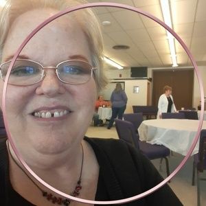 Meet your Posher, Pamela